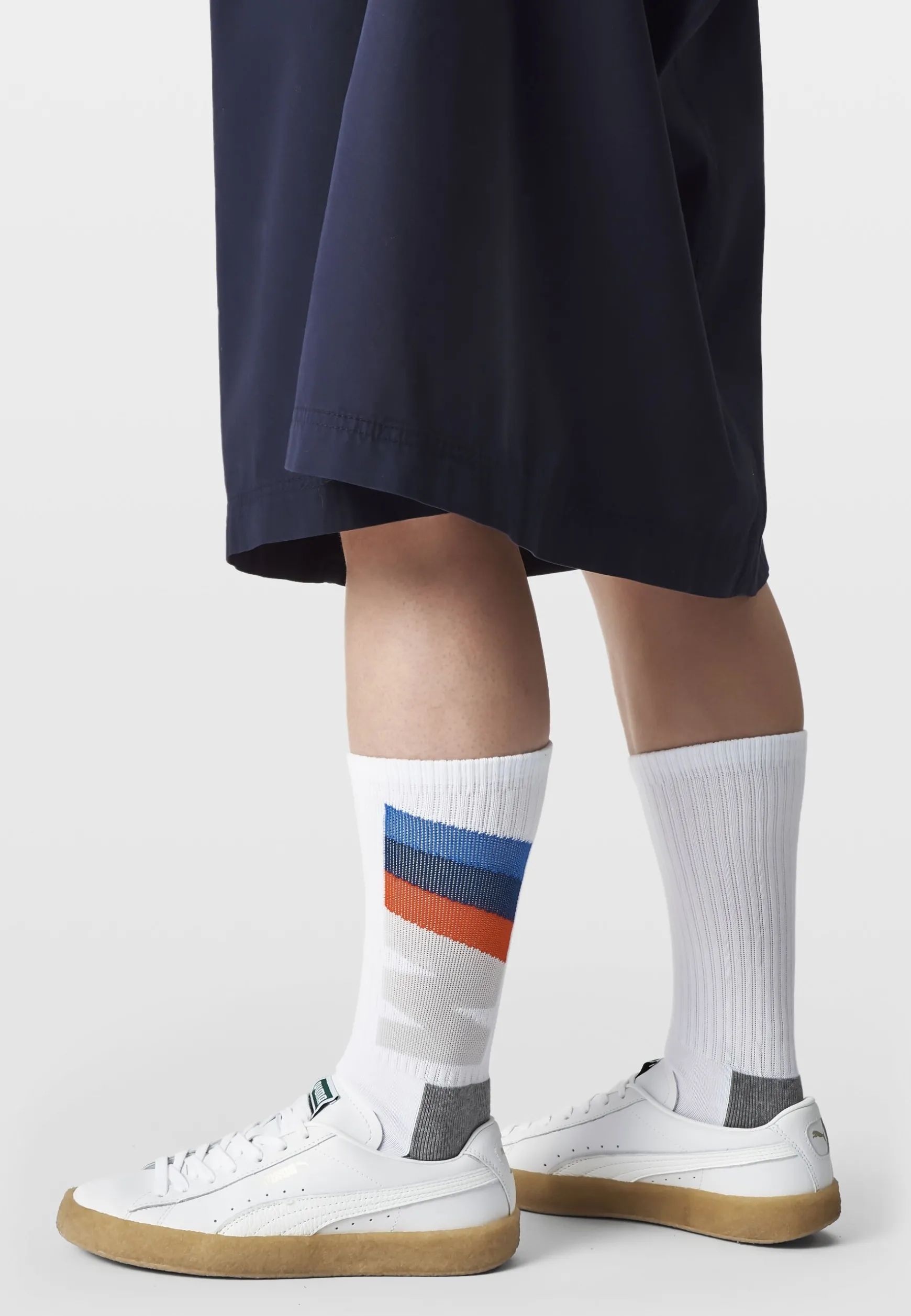bmw_m_contrast_crew_sock_2.webp Socks<BMW Lifestyle BMW M Contrast Crew Sock white