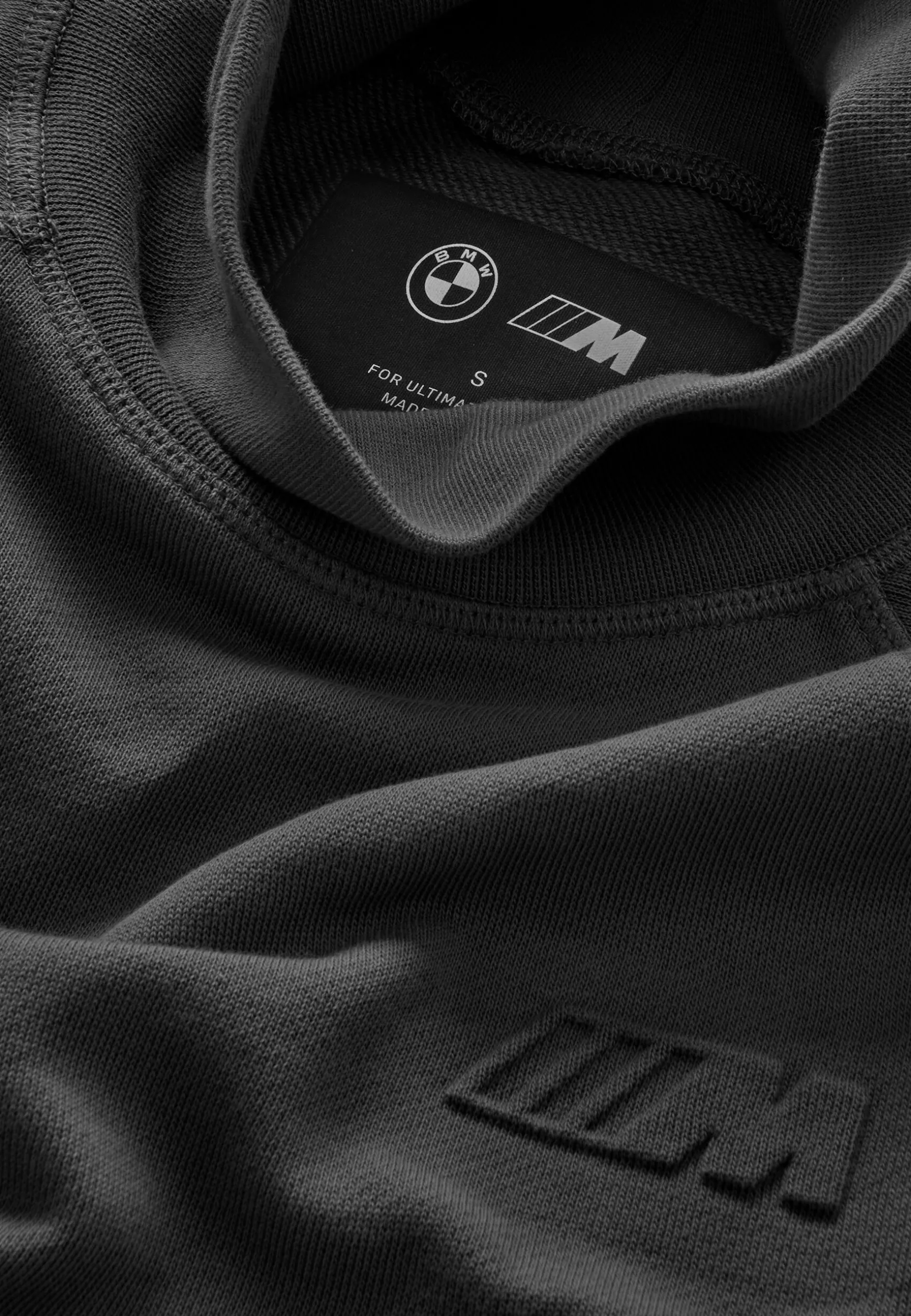 bmw_m_micro_raglan_turtle_neck_7.webp Hoodies<BMW Lifestyle BMW M Micro Raglan Turtle Neck black