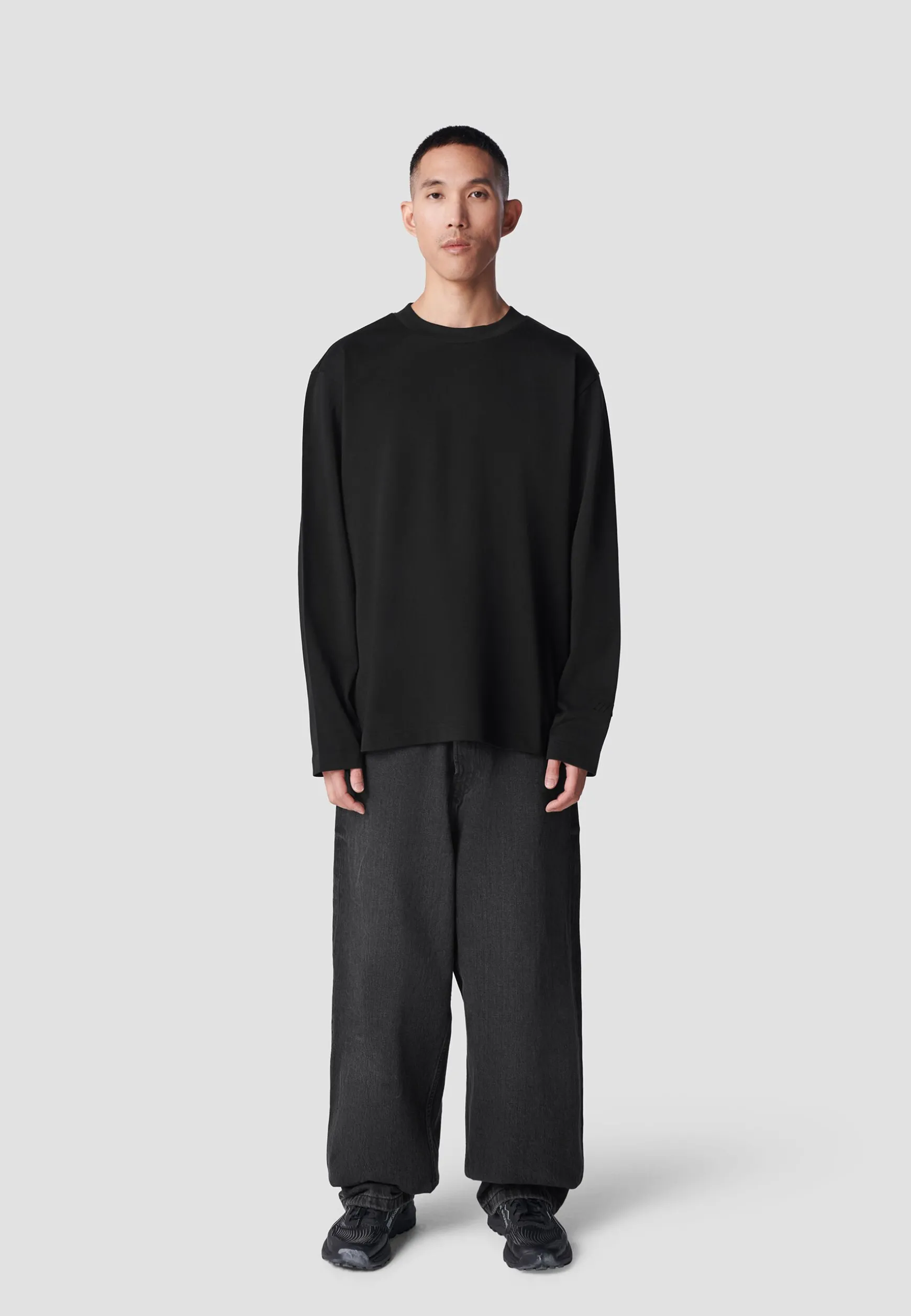 bmw_m_oversized_long_sleeve_tshirt_2-2.webp Hoodies<BMW Lifestyle BMW M Oversized Long Sleeve T-shirt black