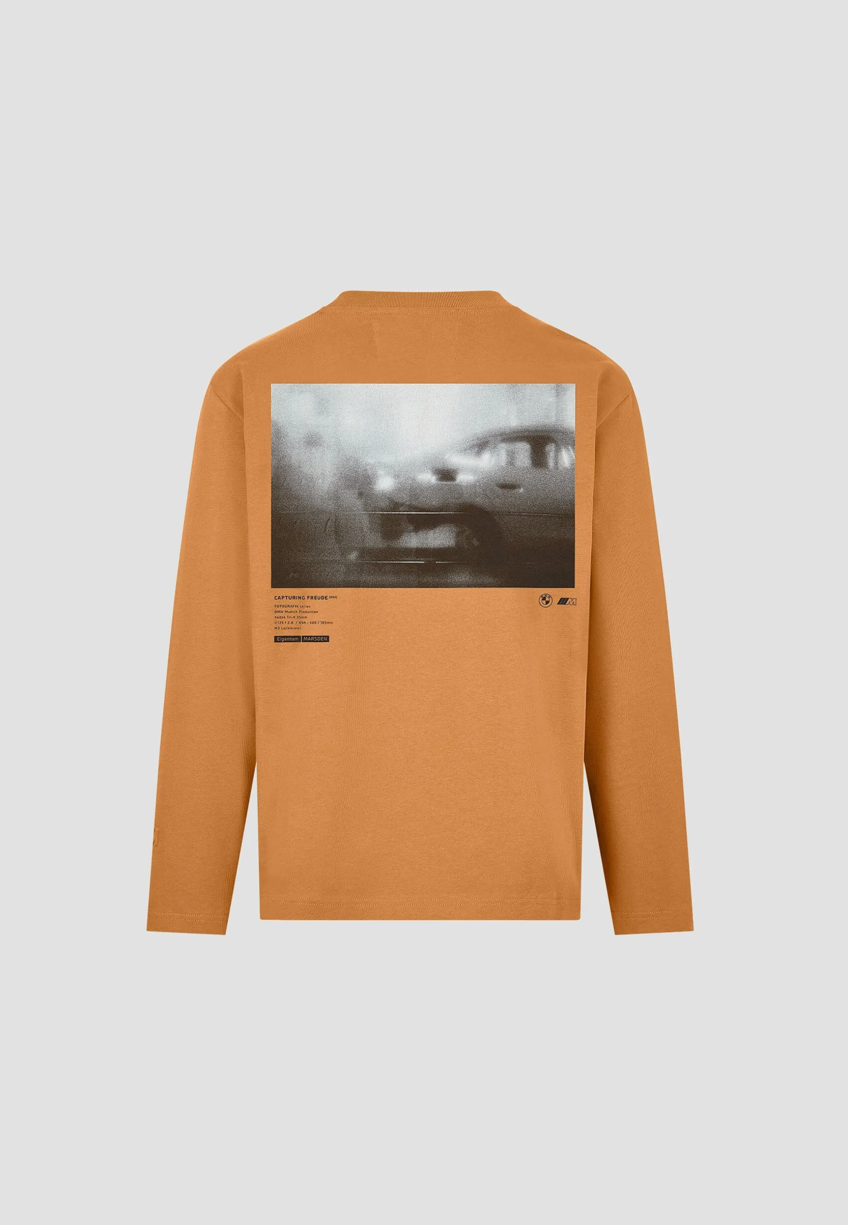 bmw_m_oversized_long_sleeve_tshirt_5-1.webp T-shirts<BMW Lifestyle BMW M Oversized Long Sleeve T-shirt dark brown wood