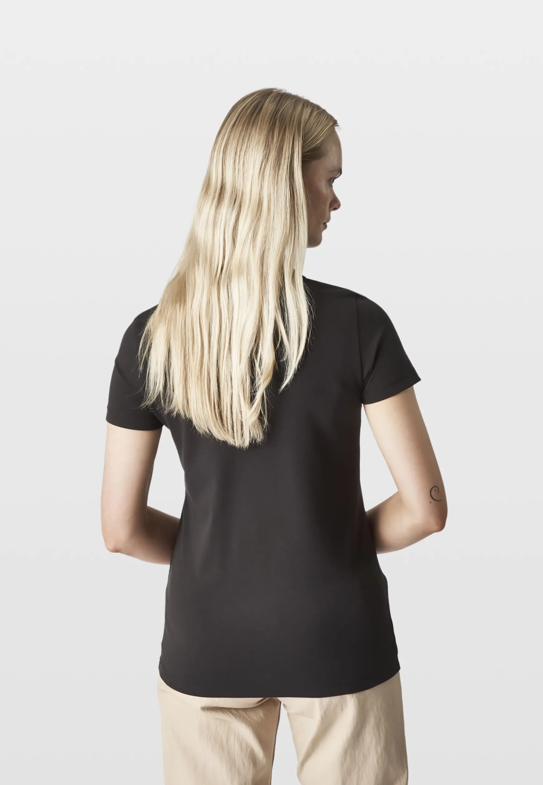 bmw_micro_tonal_dot_polo_3-1.webp Women<BMW Lifestyle BMW Micro Tonal Dot Polo black