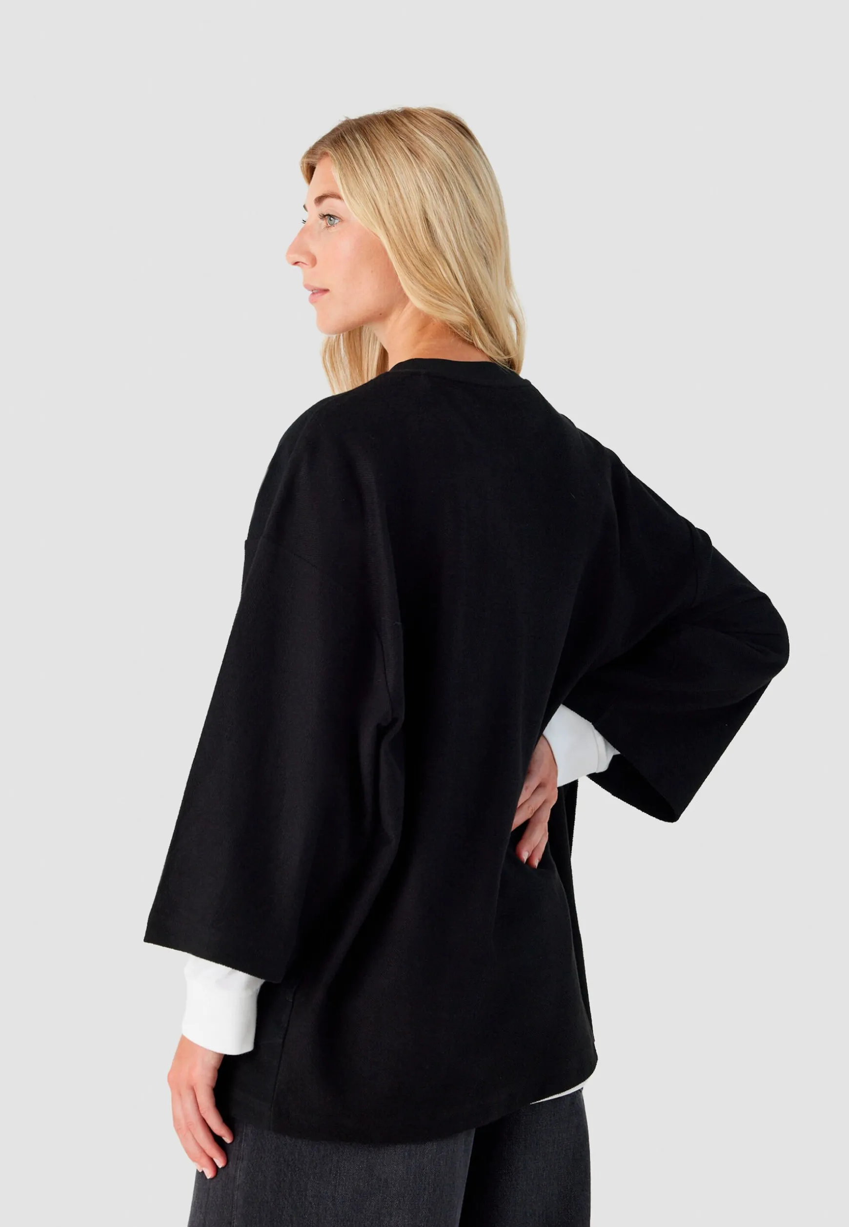 Women<BMW Lifestyle BMW Reverse Half Sleeve black