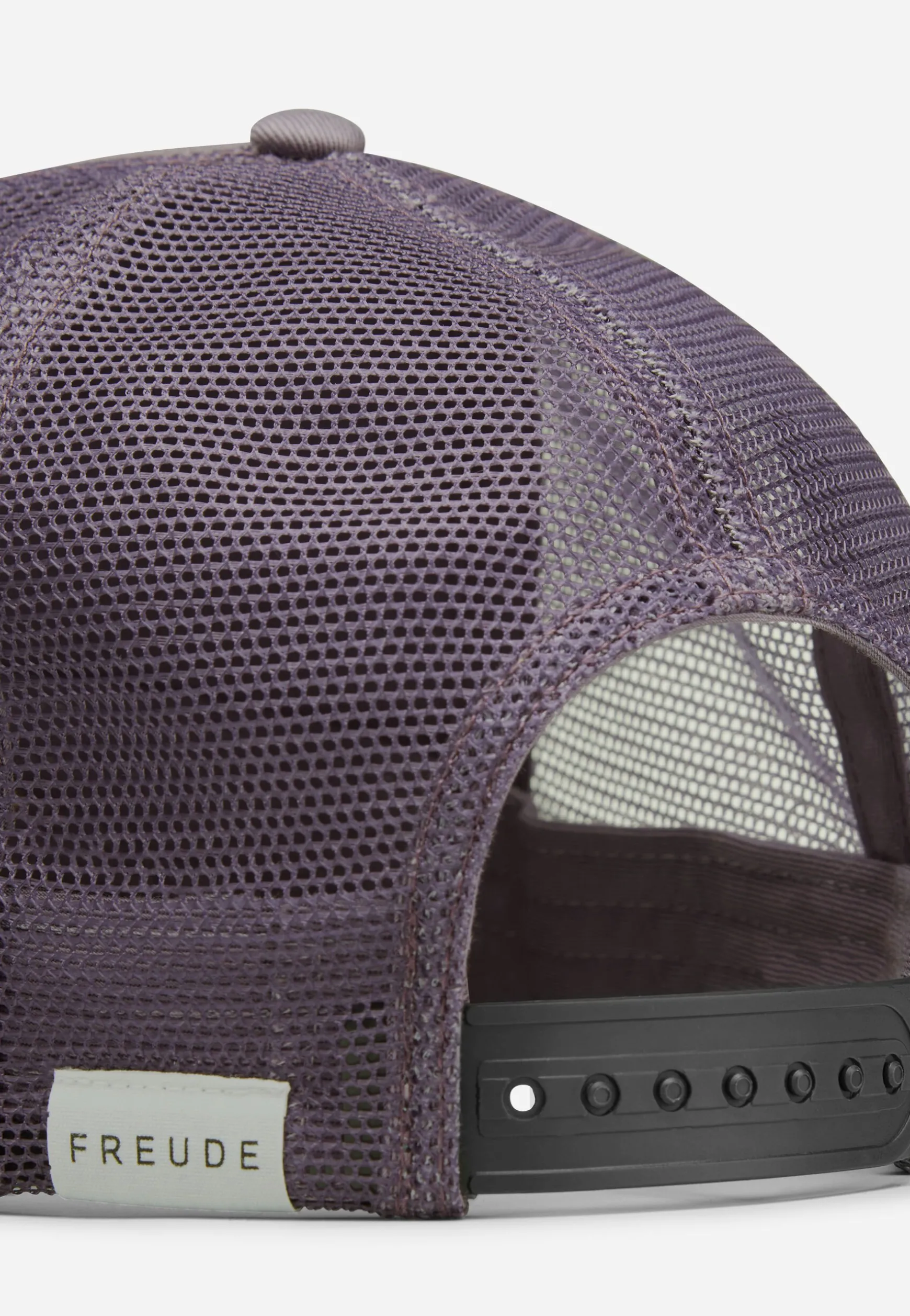 trucker_cap_7.webp Caps<BMW Lifestyle Trucker Cap